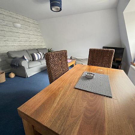 The Beach House Holiday Apartments Истбурн Экстерьер фото
