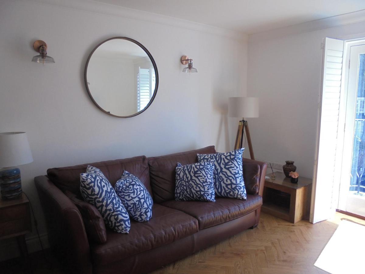 The Beach House Holiday Apartments Истбурн Экстерьер фото