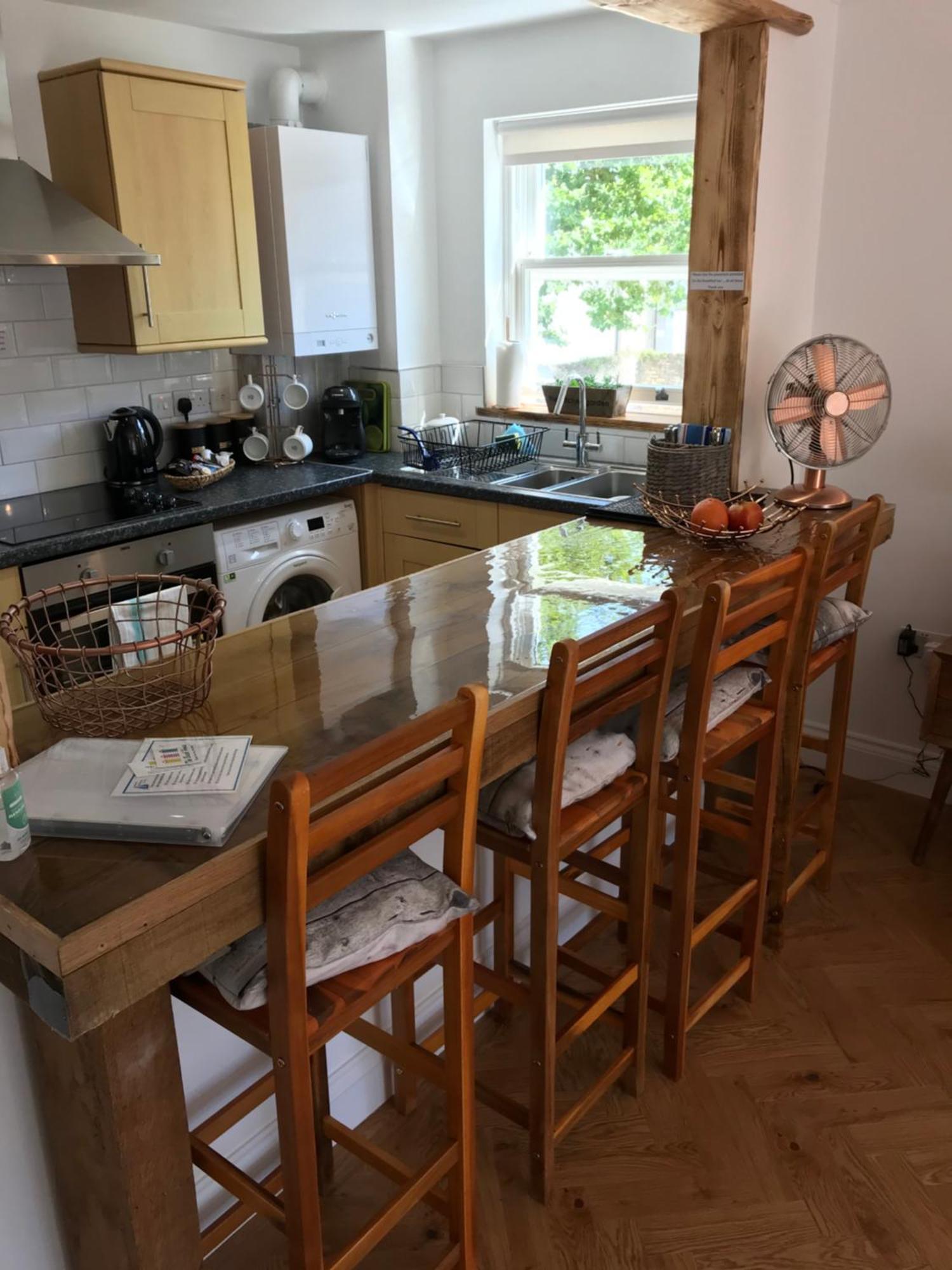 The Beach House Holiday Apartments Истбурн Экстерьер фото