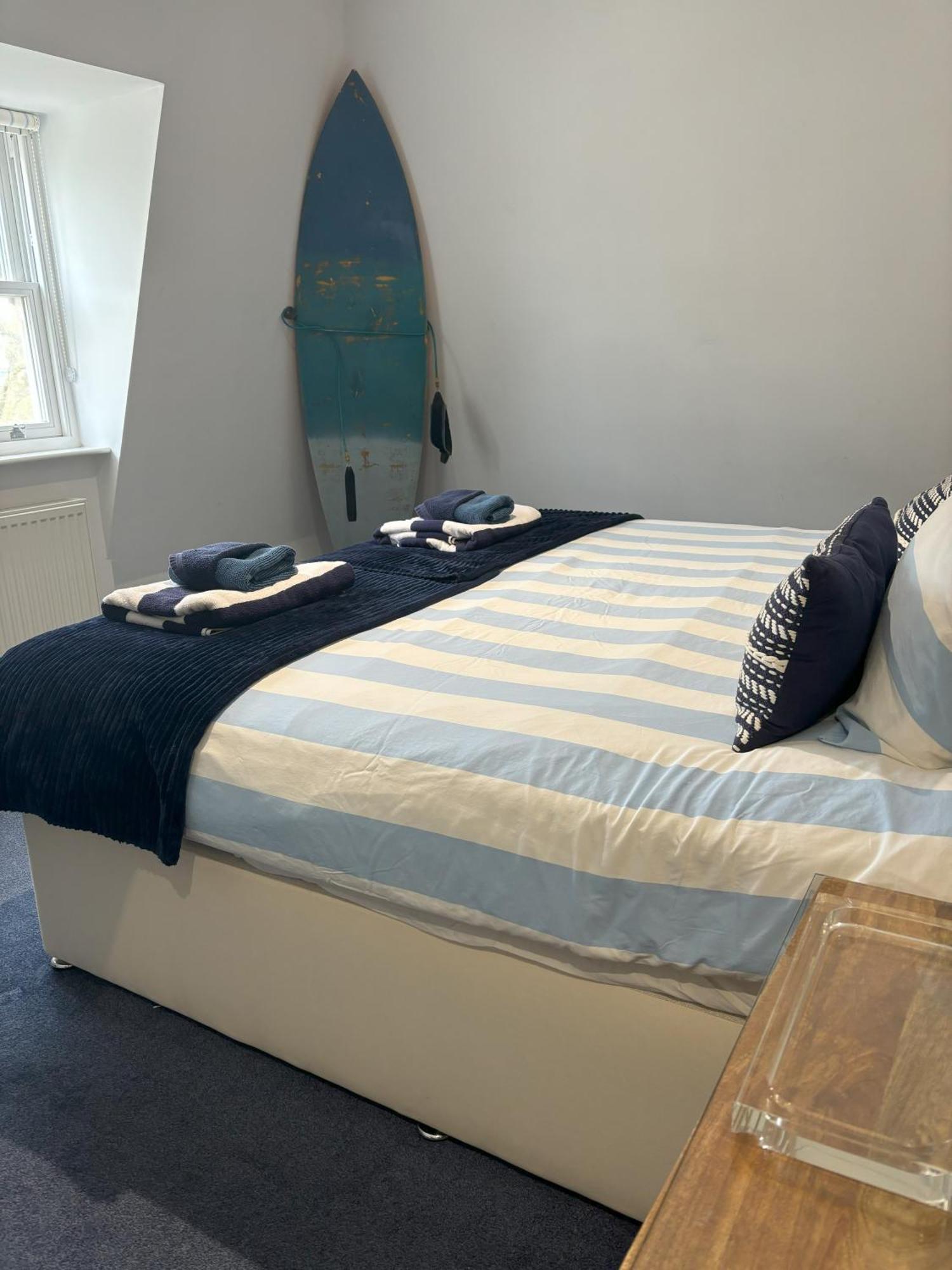 The Beach House Holiday Apartments Истбурн Экстерьер фото