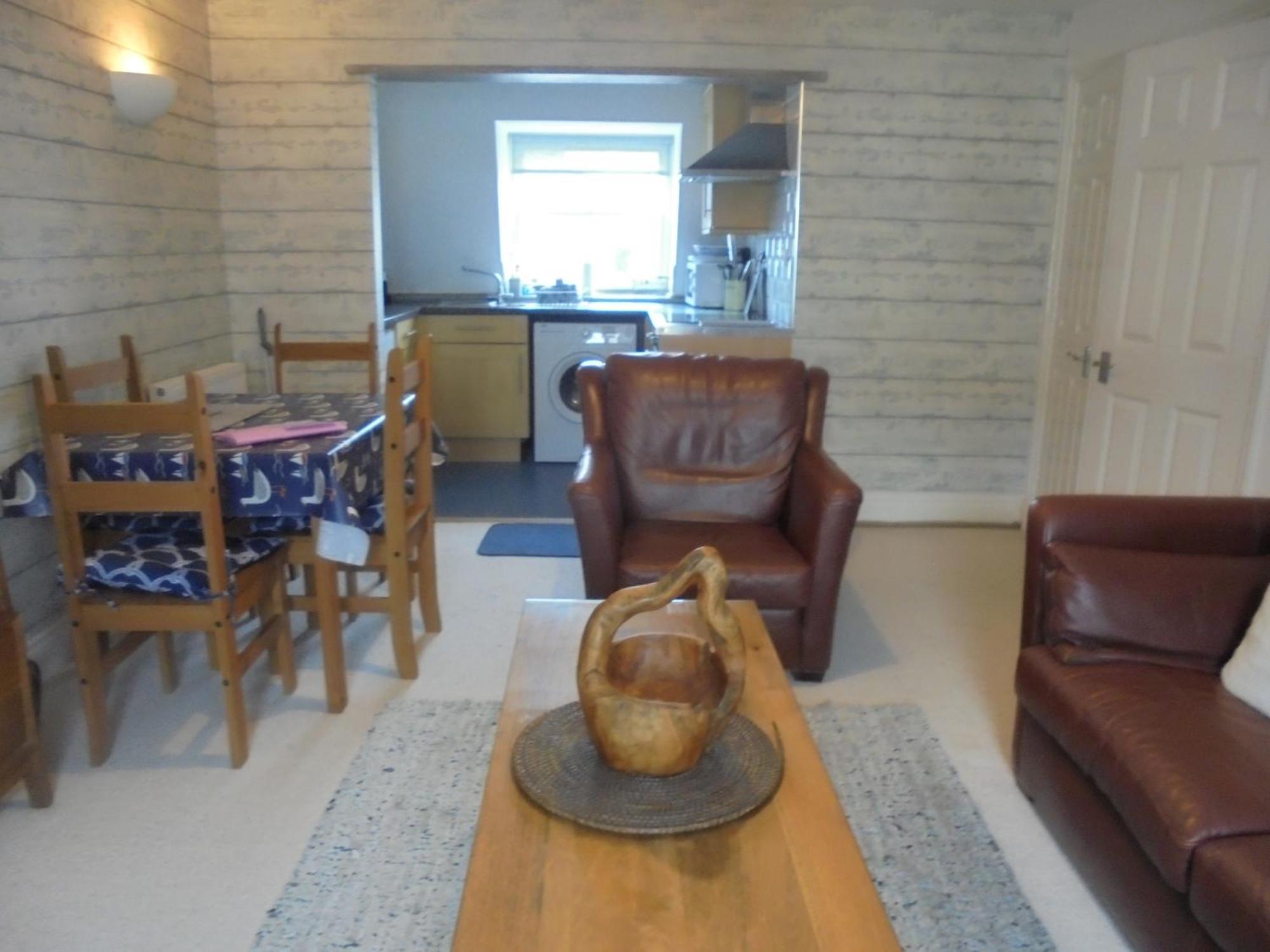 The Beach House Holiday Apartments Истбурн Экстерьер фото