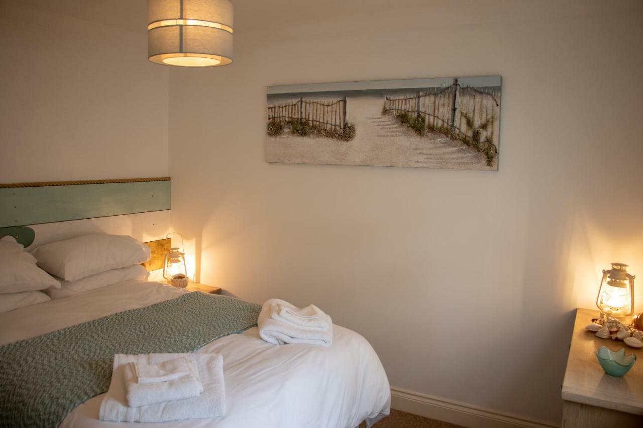 The Beach House Holiday Apartments Истбурн Экстерьер фото